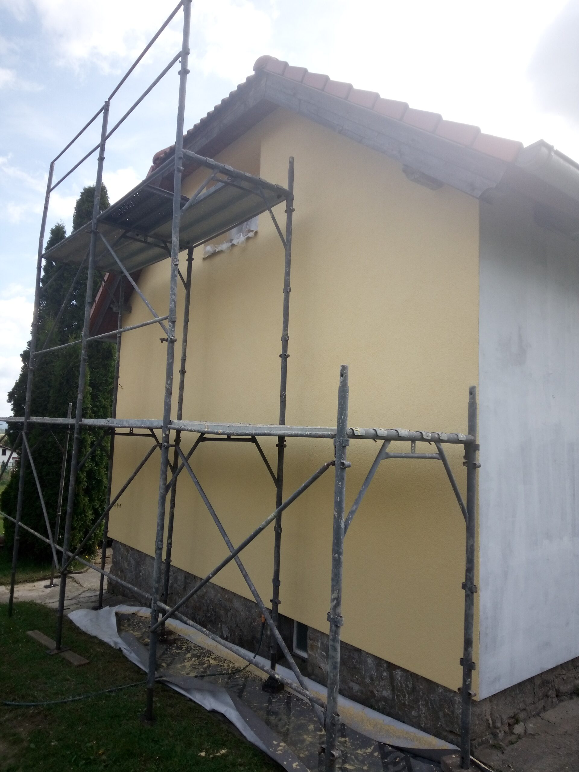 Oprava a zhotovení fasády rodinného domu Obecnice